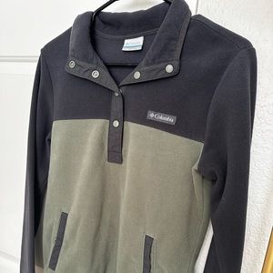 Columbia Sweater